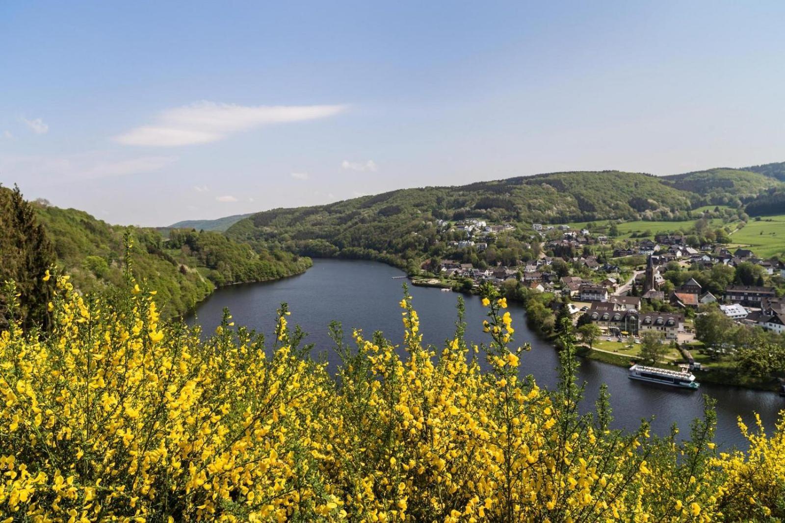 Garni Hotel Im Fachwerkhof Зіммерат Екстер'єр фото