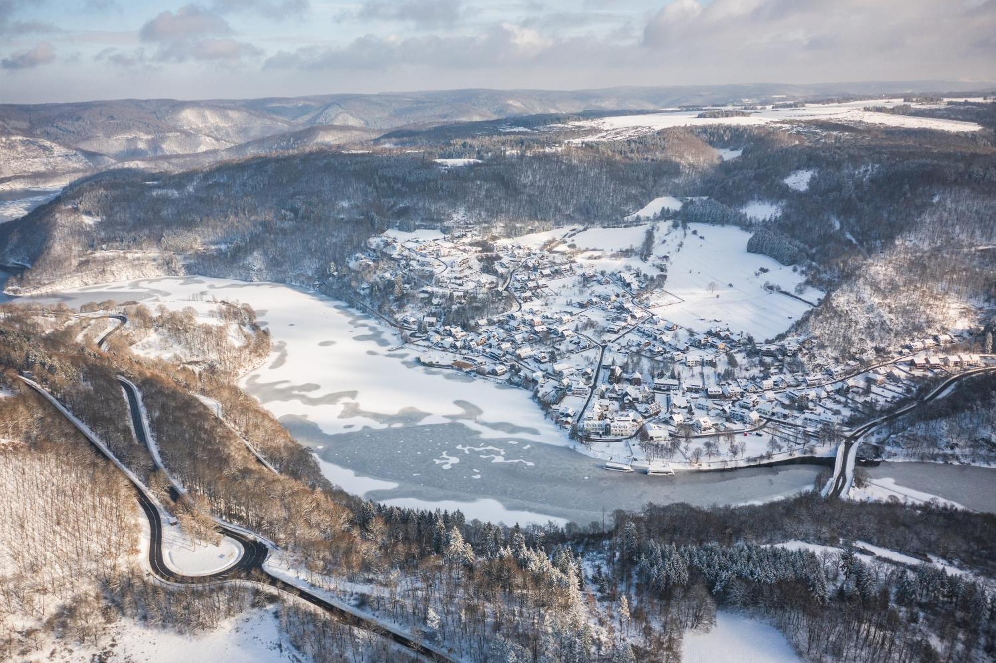 Garni Hotel Im Fachwerkhof Зіммерат Екстер'єр фото